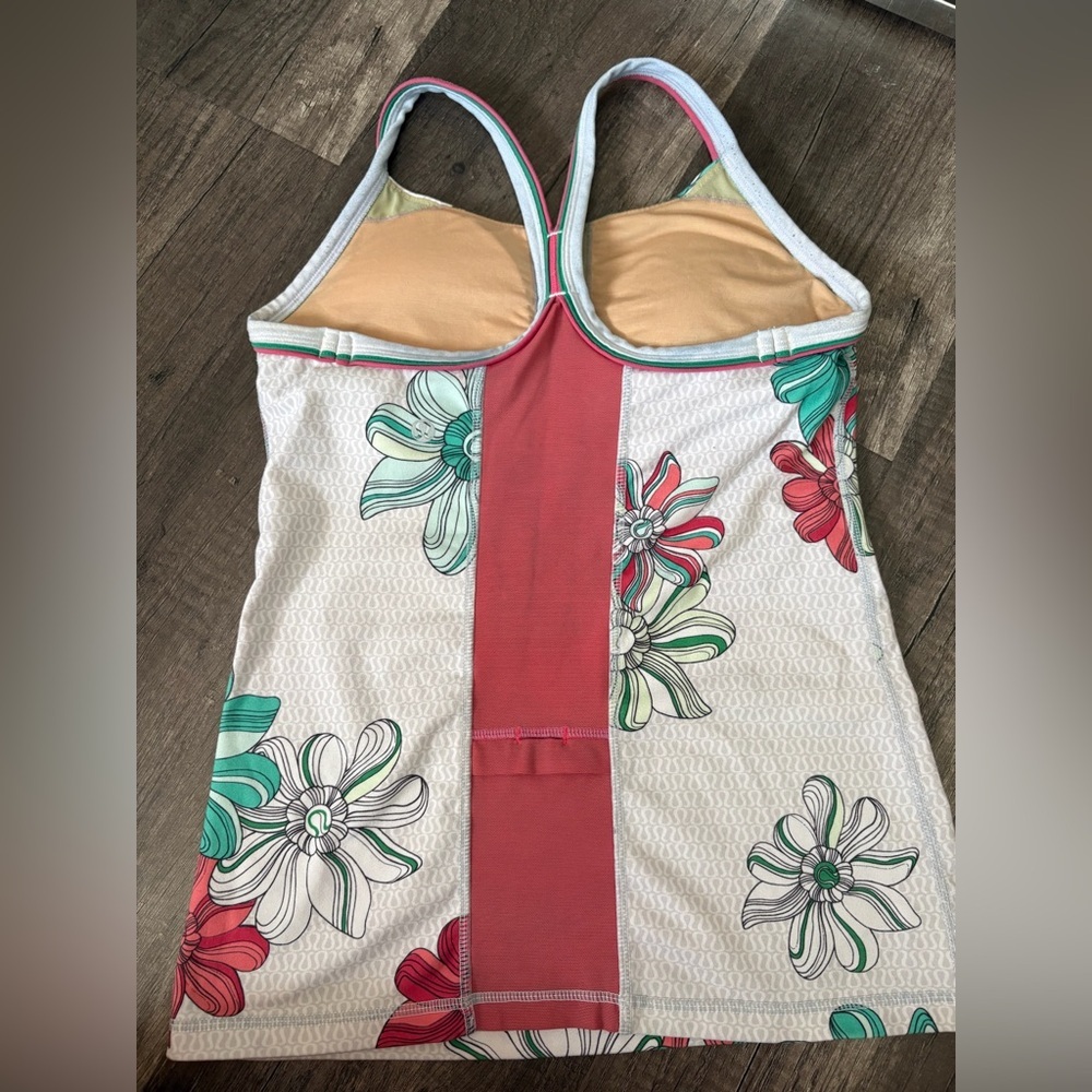Lululemon Ujjayi Flower Tank - Picture 2 of 3